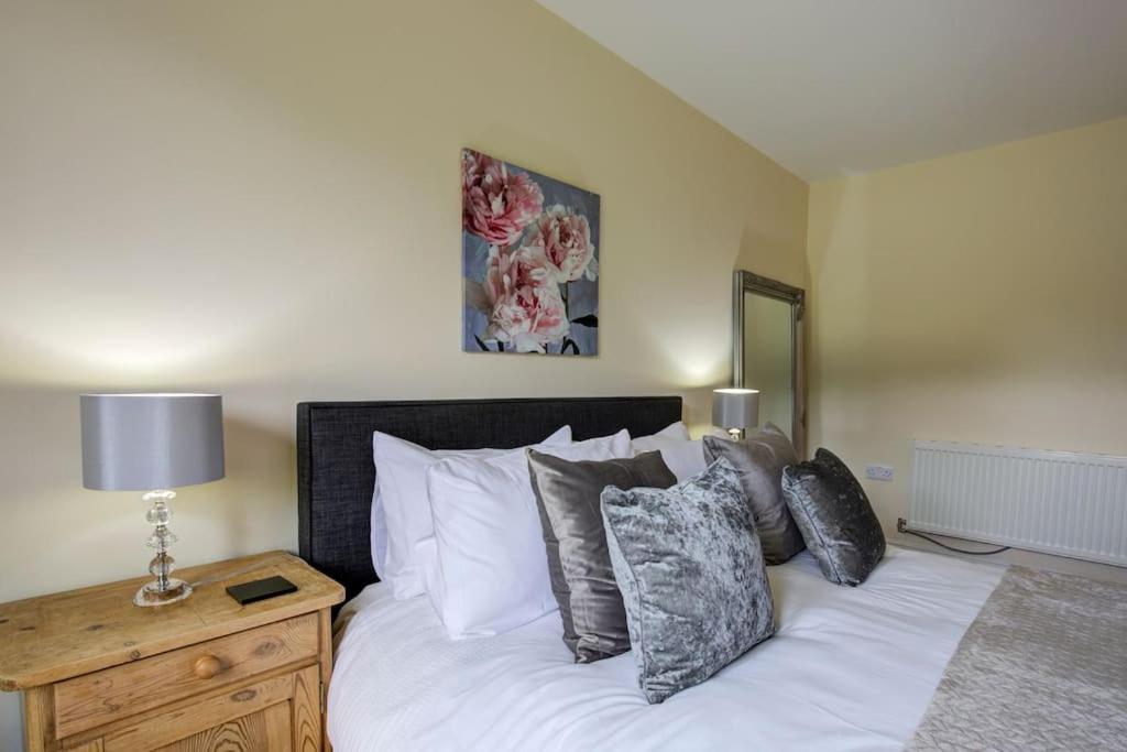 Ingledale Apartment, Ingleton, Yorkshire Dales National Park, Famous Three Peaks, Near The Lake District, Pets Are Welcome Ingleton  Bagian luar foto