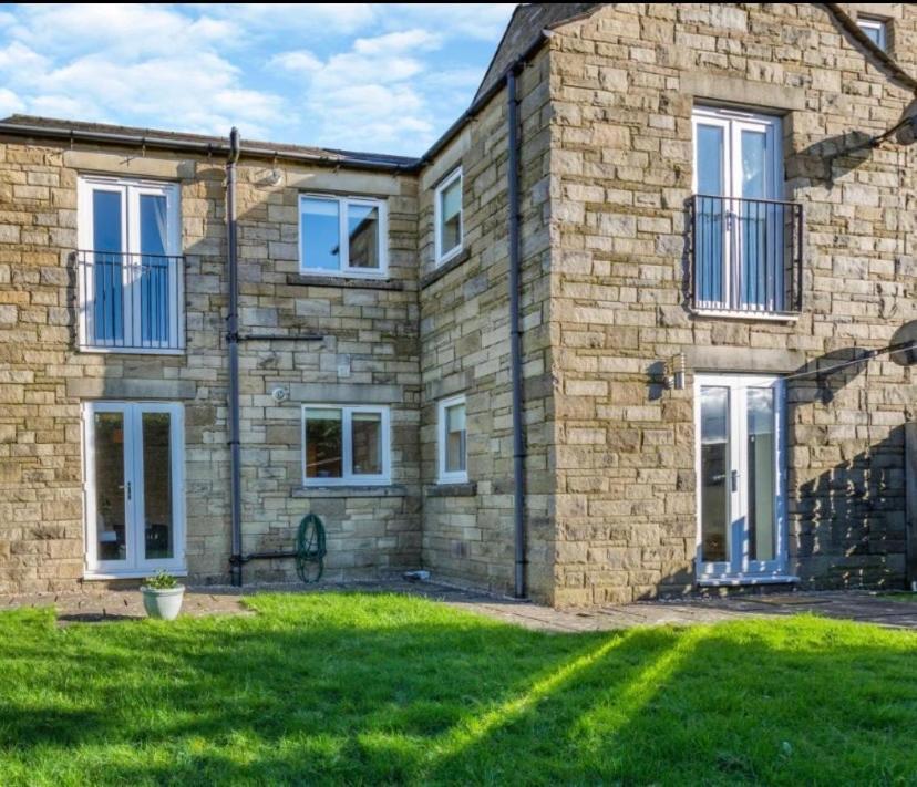 Ingledale Apartment, Ingleton, Yorkshire Dales National Park, Famous Three Peaks, Near The Lake District, Pets Are Welcome Ingleton  Bagian luar foto