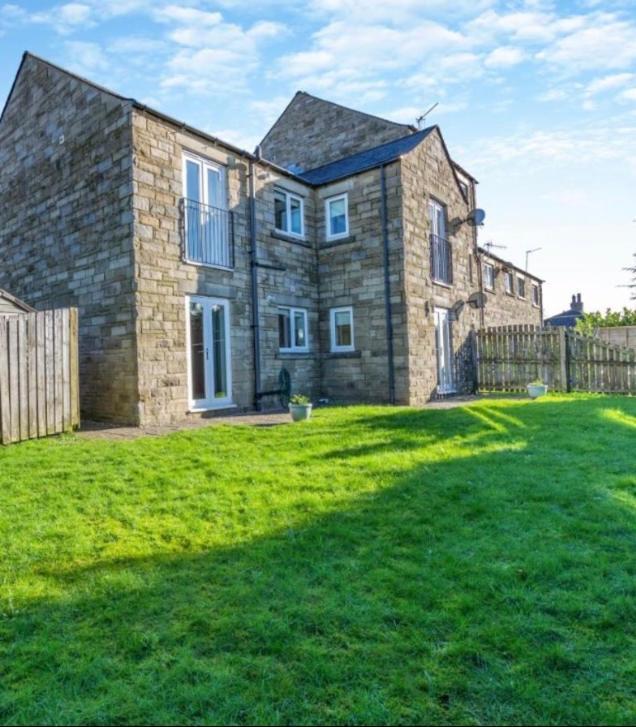 Ingledale Apartment, Ingleton, Yorkshire Dales National Park, Famous Three Peaks, Near The Lake District, Pets Are Welcome Ingleton  Bagian luar foto